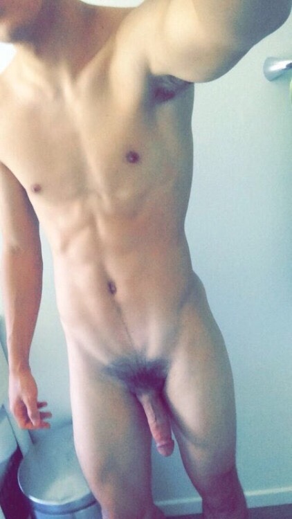lifewithhunks:  famousdudes:  Actor Ryan Potter’s leaked nudes.  Hunks, Porn , Amateurs, Swimmers, Spy, Muscle, Bulges, Lycra and  Cocks.  http://lifewithhunks.tumblr.com/