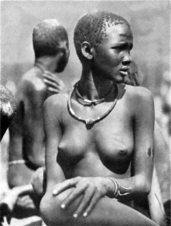 Sudanese Nuer girl. Via Collection of Old