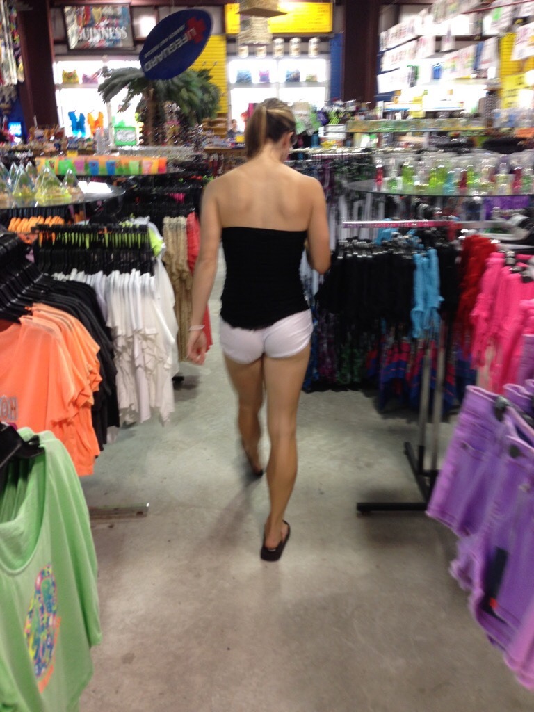 couple-living-a-fantasy:  couple-living-a-fantasy:Here are the white shorts that