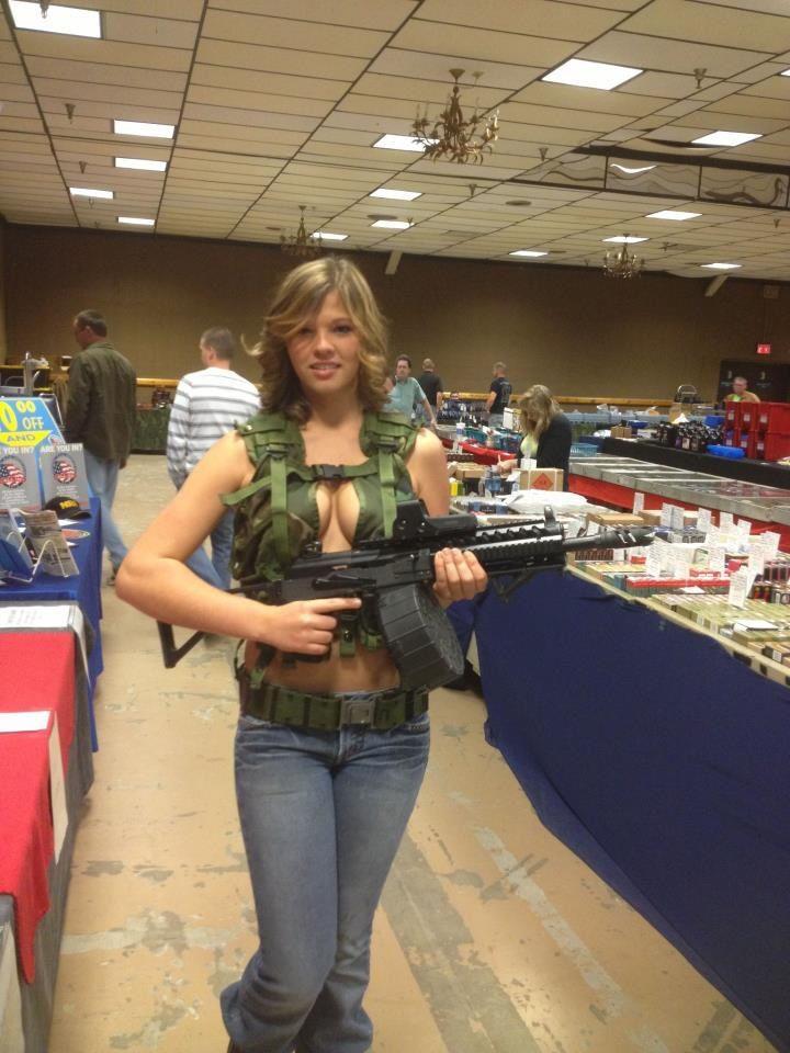 girlandguns:  Girl With Gun  follow me at : http://girlandguns.tumblr.com/