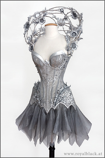 estelliaslair - Incredible corsets by Viennese designer and...