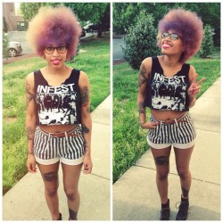 afrogrrrlxvx:  Here’s the new hair! It