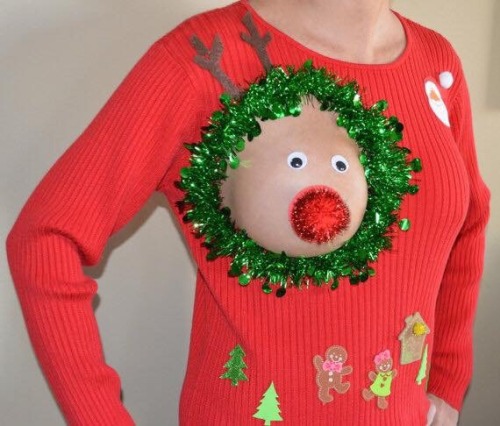 ohhhtotouch:  Feeling the Christmas spirit   Follow @ohhhtotouch