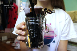 quesadill4:  some of my makeup brushes (◡‿◡✿)