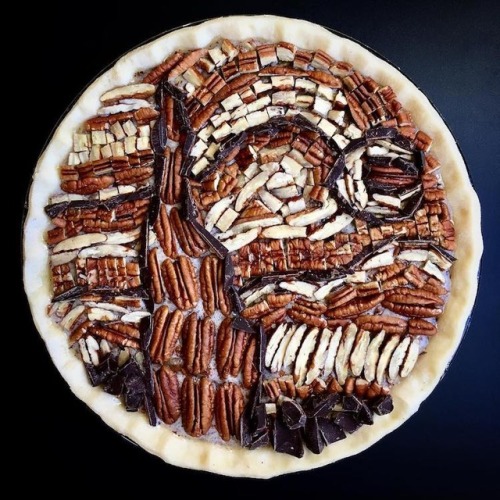 linuxthegeek:  archiemcphee:  Today we’re brunching on some of the most intricate and beautiful fruit pies we’ve ever seen. Seattle-based home baker Lauren Ko arranges long, thin strips of dough, finely sliced fruits, and nuts into complex lattices