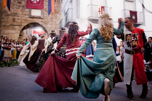 musikdesmittelalters:Medieval dance