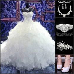 weddingsheblog:I want to wear the wedding