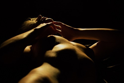 ricopic:  “desire VI” series of 10 model: Vanessa Wolff 