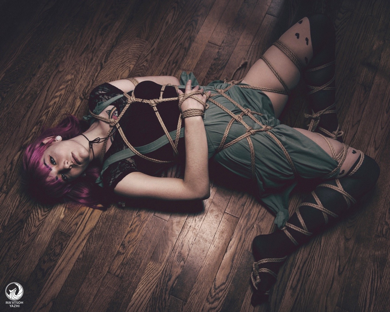 maiitsohyazhi:Alicia Red (iamaliciared on IG) in rope by Ma'iitsoh Yazhi Photography