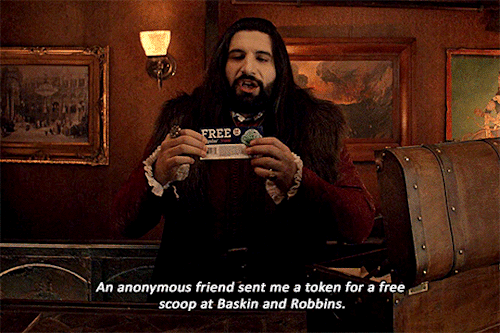 deliciousnecks:What we do in the shadows  //  2.04  x  3.07
