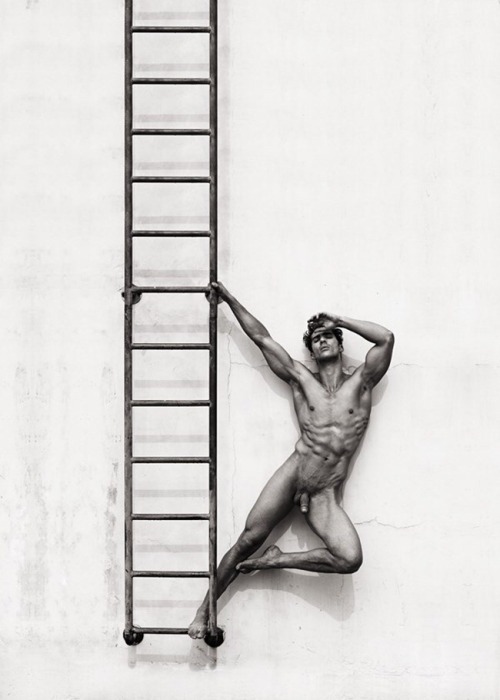 isaacjestevez:Clauss Castro by Wong Sim
