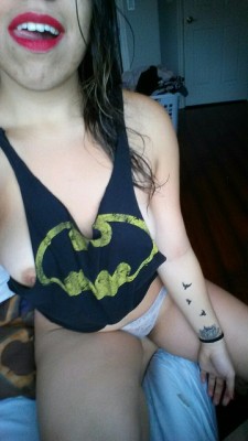 highnympho: highnympho:  Nananananananana batman batman.  People reblog this shit so I can get more followers please and thank you. 
