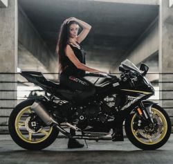 bikeraholic:  Wanted to wish a very Happy Birthday 🎂 to my IG Ride or Die since day one to the beautiful @srtjd 😍🏍 HAPPY BIRTHDAY JESS!! Hope you have a great day! 💯✌🏻🎂                                              ➖➖➖➖➖➖➖➖➖➖➖➖➖➖➖➖➖