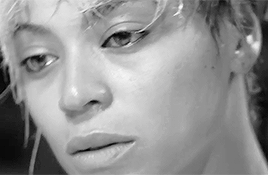 beyoncexknowles:  You can’t put your finger on who I am. I can’t put my finger on who I am. I am complicated.  
