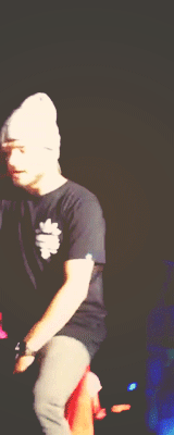 stilinski:  liam you need to fucking chill ʘ‿ʘ 
