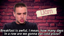 lovedbyliam:  AU MEME: a reality show about five complete strangers that move into