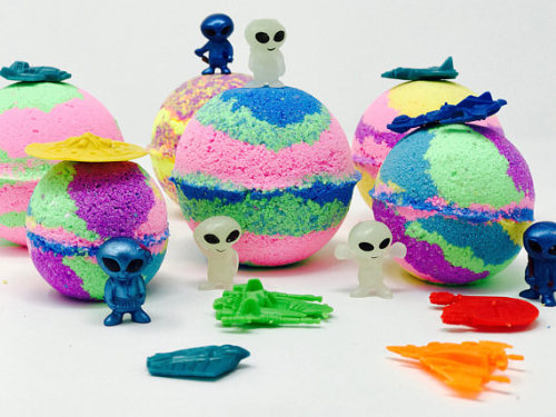 Alien &amp; Battle Space Ship Bath Bombs // MaryBerrySoaps