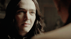 imdancingintherain07:gif meme: favorite relationship + VERSAILLES  → Philippe & Henriette 