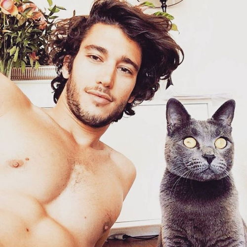 mymodernmet:  “Hot Dudes with Kittens” Is an Internet Dream Come True