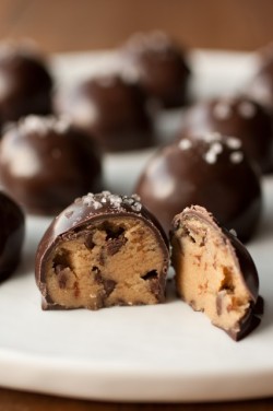 ilovedessert:  Salted Browned Butter Chocolate