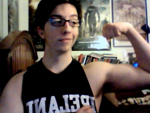 cowboybebutt:i got tagged by volsungs to do this selfie thing so here are me and my arms for your vi