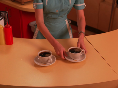 ozozozozozzzy: Twin Peaks Episode 6 1990