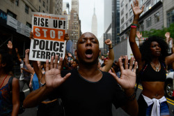 icphoto:  #ICPalumni Stephanie Keith covered the police brutality protest in NYC on July 7, 2016. http://buff.ly/29u1E7W