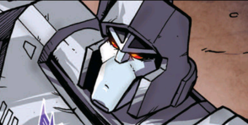 jenkristo:  reddle:  bots-only-no-cons:  Megatron is taking none of your shit today.  I can’t handle the amount of cute in this picture just look at that face i mean srsly just look   