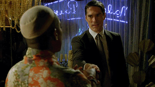 alexandrablake:top 10 criminal minds characters as voted by my followers: ↳6. aaron hotchner (s1-1