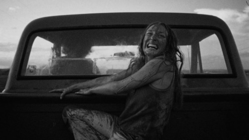 fatalitum:  The Texas Chainsaw Massacre (1974) 
