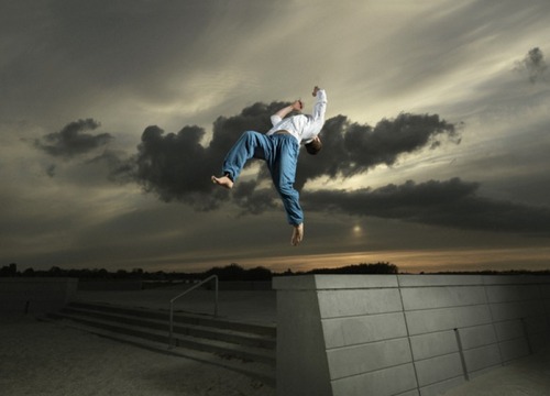 kungfumasters:  All kinds of parkour movements for you! So amazing!! I love parkour.Online buy professional kung fu shoes, and Kung Fu Clothing just click:http://www.icnbuys.com/kung-fu-shopIf you like Chinese kung fu, you can share this blog, and I will