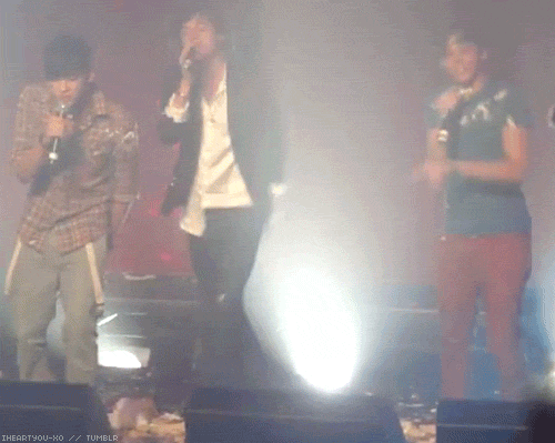  Can everybody just take a moment and like…              Give Harry a medal or something. 