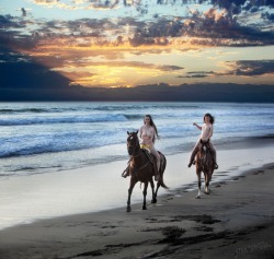 Beautyful Girls In Nature