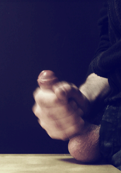 hotspotter:  dawgman:  hotamateurboys:  These balls would look good on my chin  All the beauty of gay sex and more other beauties …   Mmmmmm