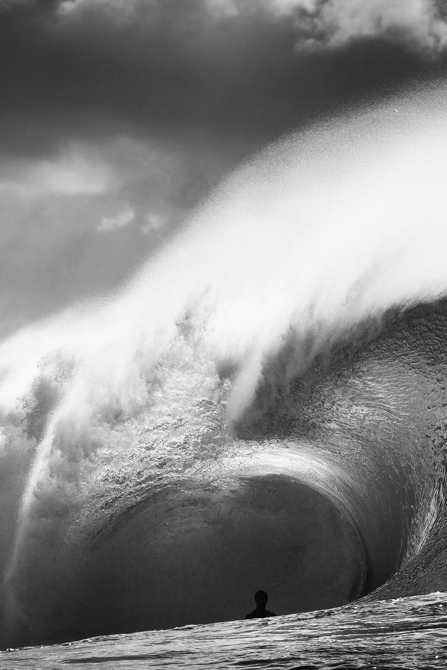 highenoughtoseethesea:  Goodbye for now but not forever. Ricardo Dos Santos, 1990