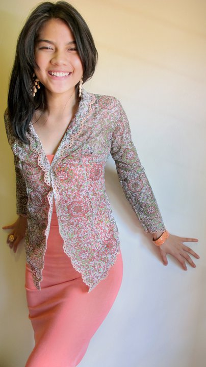 lolok88: kebayagirl: Skinny me Ok still comel