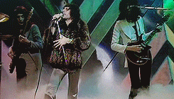 dailyqueensource:Queen performing Killer Queen / TOTP (1974)