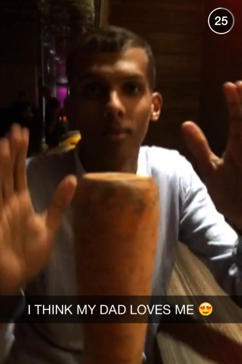 maestromae:  Carrot the Carrot meets his father, Stromae. Featuring Jerome Jarre. 