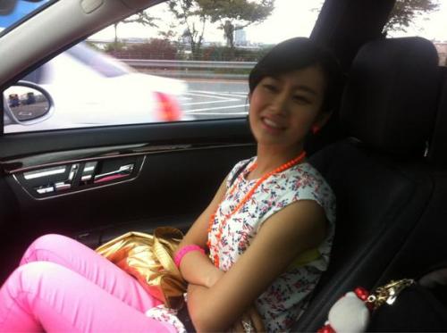 I imagine Gum-Mi riding next to car wit me like wife &lt;3