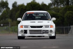 redlinerevs:  &ldquo;An Evo Street Car For The Circuit&rdquo; 