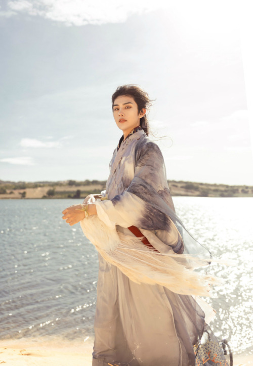 hanfugallery: chinese hanfu by 宴山亭