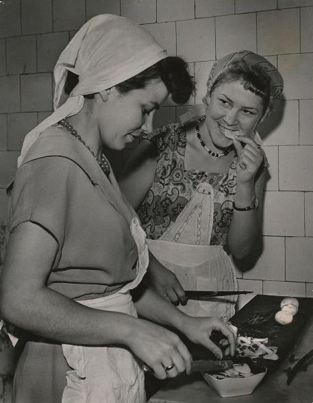 Students of Komsomol school of home economics. Photo by Emmanuil Yevzerikhin (USSR, 1960s).