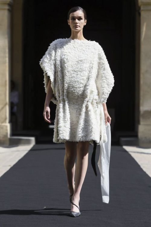 Runway - Fall 2019 Couture - Aelis Couture+++ wwd____Arthur and Puff are everywhere …Facebook