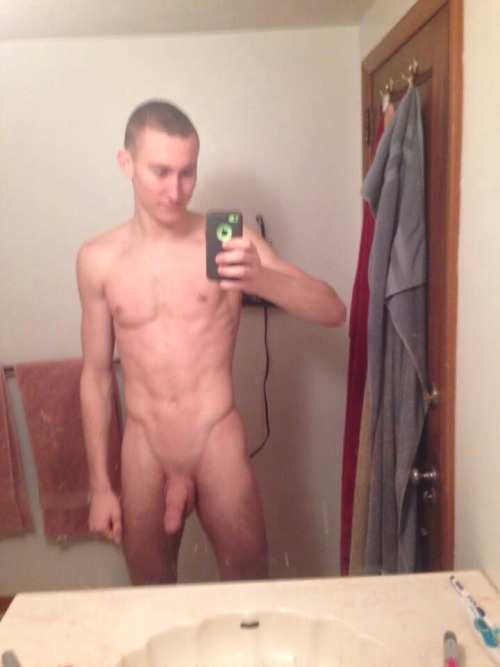 k-frat-brother:  KEVIN, PA K-FRAT-BROTHER - College dudes, frat bros, country guys, rednecks, cowboys, and other good stuff. Follow me at k-frat-brother.tumblr.com   cute white boy