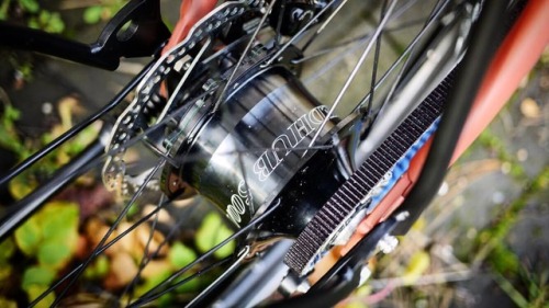 veloheld:Neben der Wunschfarbe gab es auch einen Wunschantrieb – mit der #Rohloff Speedhub gibt es n