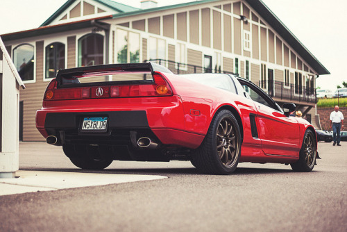 automotivated:  Honda NSX by Garret Voight on Flickr.
