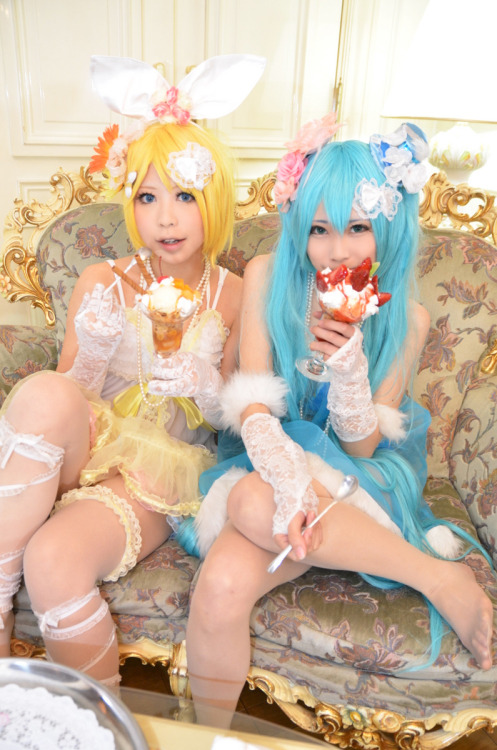 Vocaloid - Miku Hatsune & Rin Kagamine 7HELP US GROW Like,Comment & Share.CosplayJapaneseGirls1.5 - www.facebook.com/CosplayJapaneseGirls1.5CosplayJapaneseGirls2 - www.facebook.com/CosplayJapaneseGirl2tumblr - http://cosplayjapanesegirlsblog.tumbl