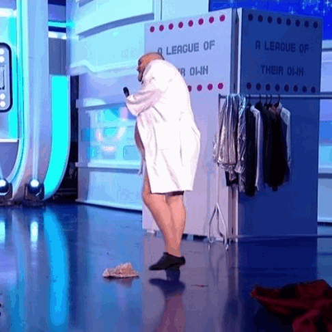bigmenoftvandfilm: Neil ‘Razor’ Ruddock doing a magic trick on “A League of their Own” s12e2