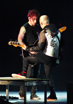 marqueeofstars:  Some blond guy rockin’ out with Joe on the Fall Out Boy stage in WA. 