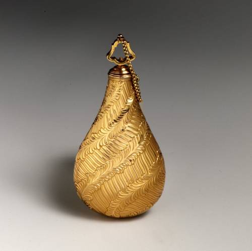 blondebrainpower:  Gold scent bottle. France,